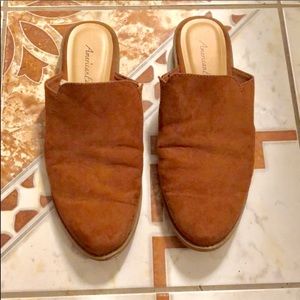 American Eagle cognac mules